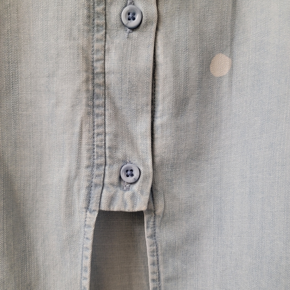 Anthropologie Cloth & Stone Polka Dot Chambray Button Back Tank Top Size Medium - Picture 6 of 7